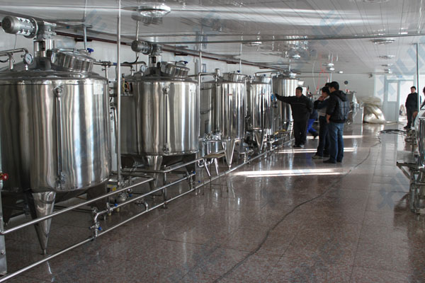 牛奶生產(chǎn)線成形設(shè)備