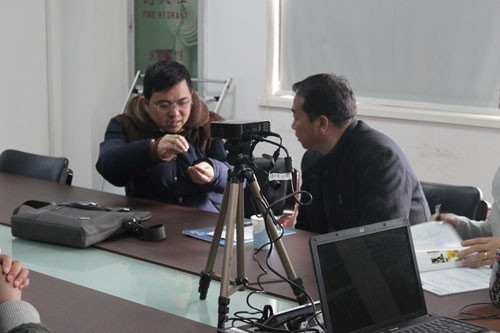 洽談現(xiàn)場(chǎng)2