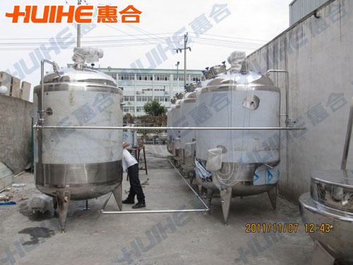 河南指南針發(fā)酵罐實(shí)體圖1
